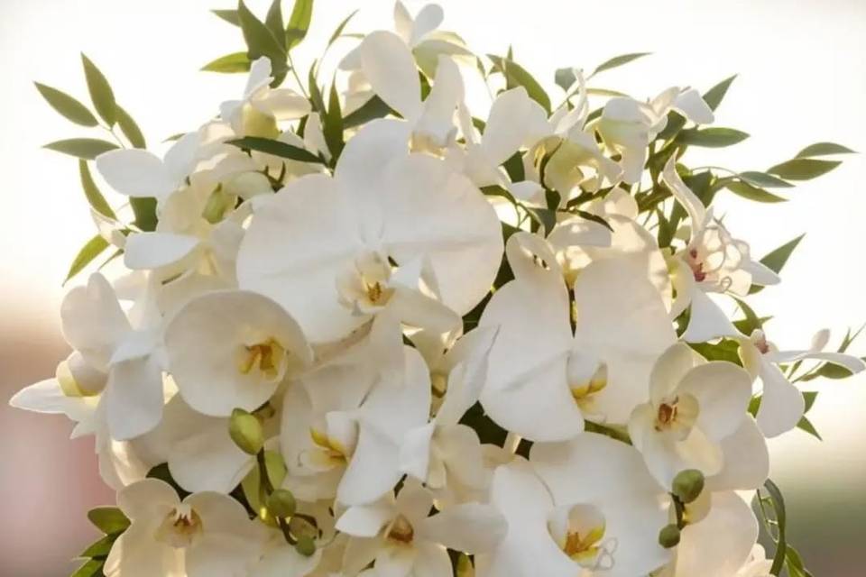 Cascade bridal bouquet