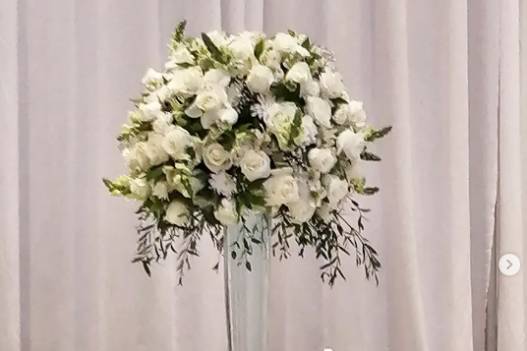Tall centerpiece