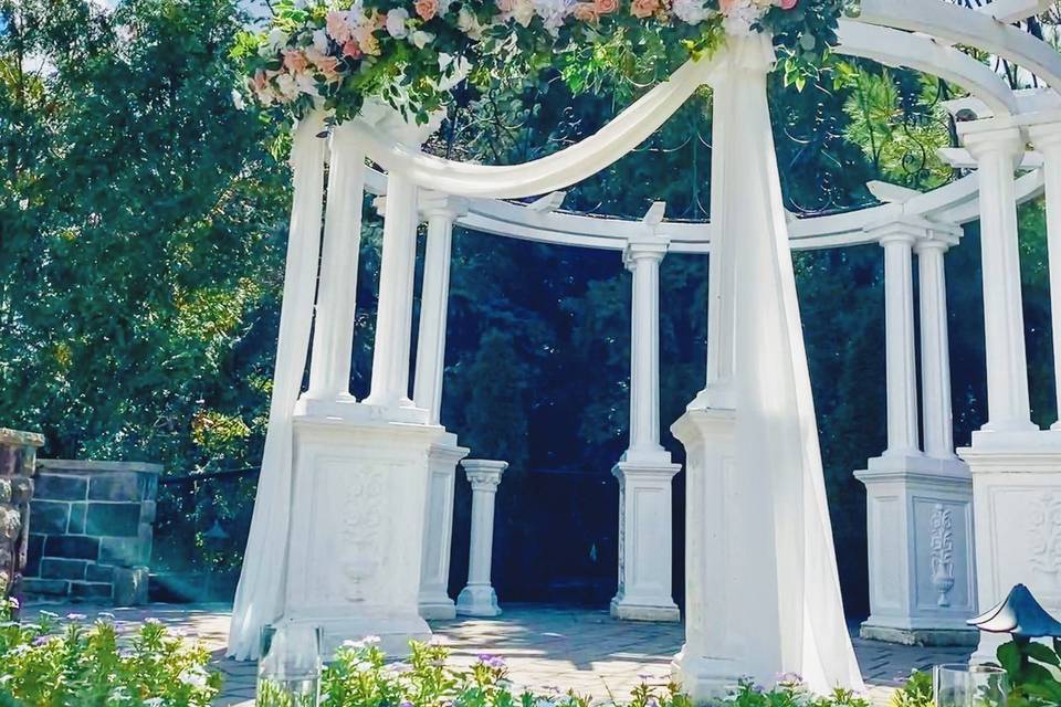 Custom Gazebo @Valley Regency