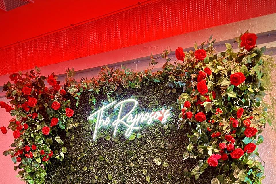 Custom red roses hedgewall