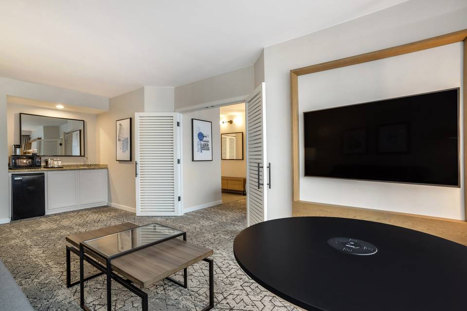 Newly Renovated Suite