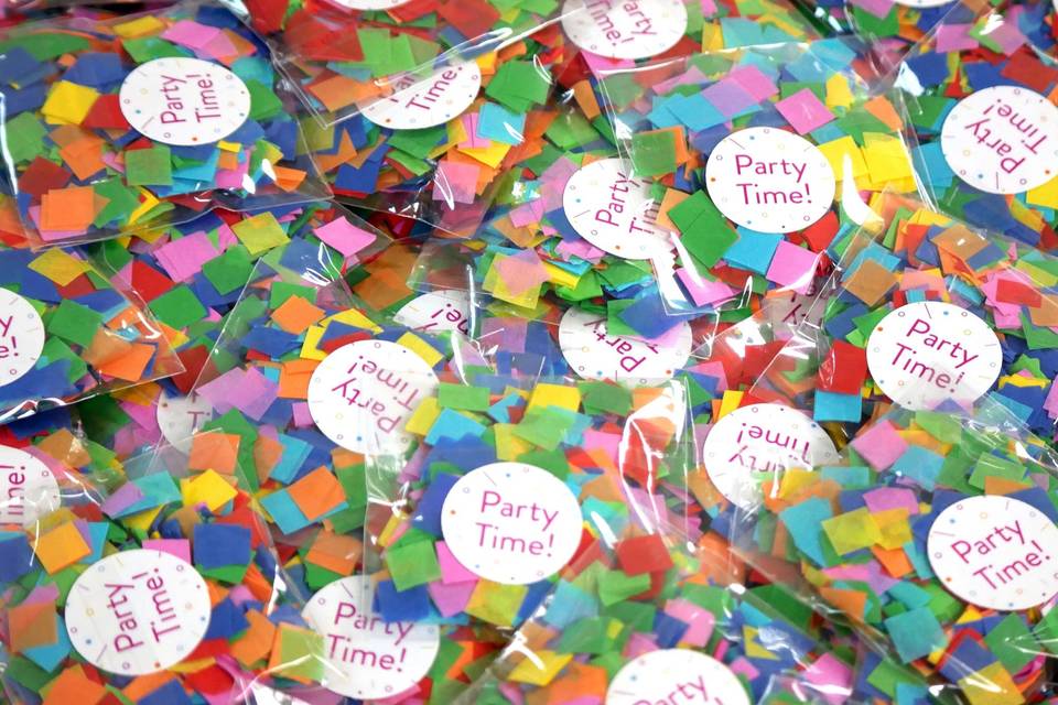 Custom confetti party favors