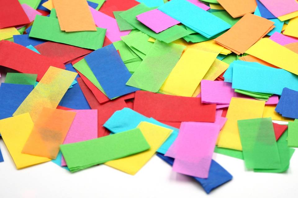 Multi-color tissue confetti