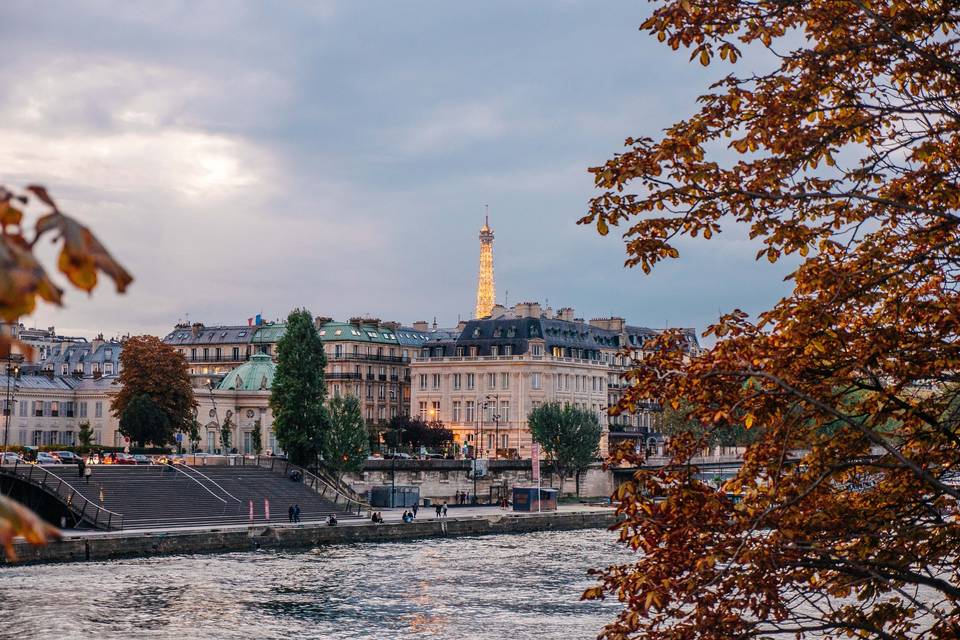 Paris - Juniper Tours