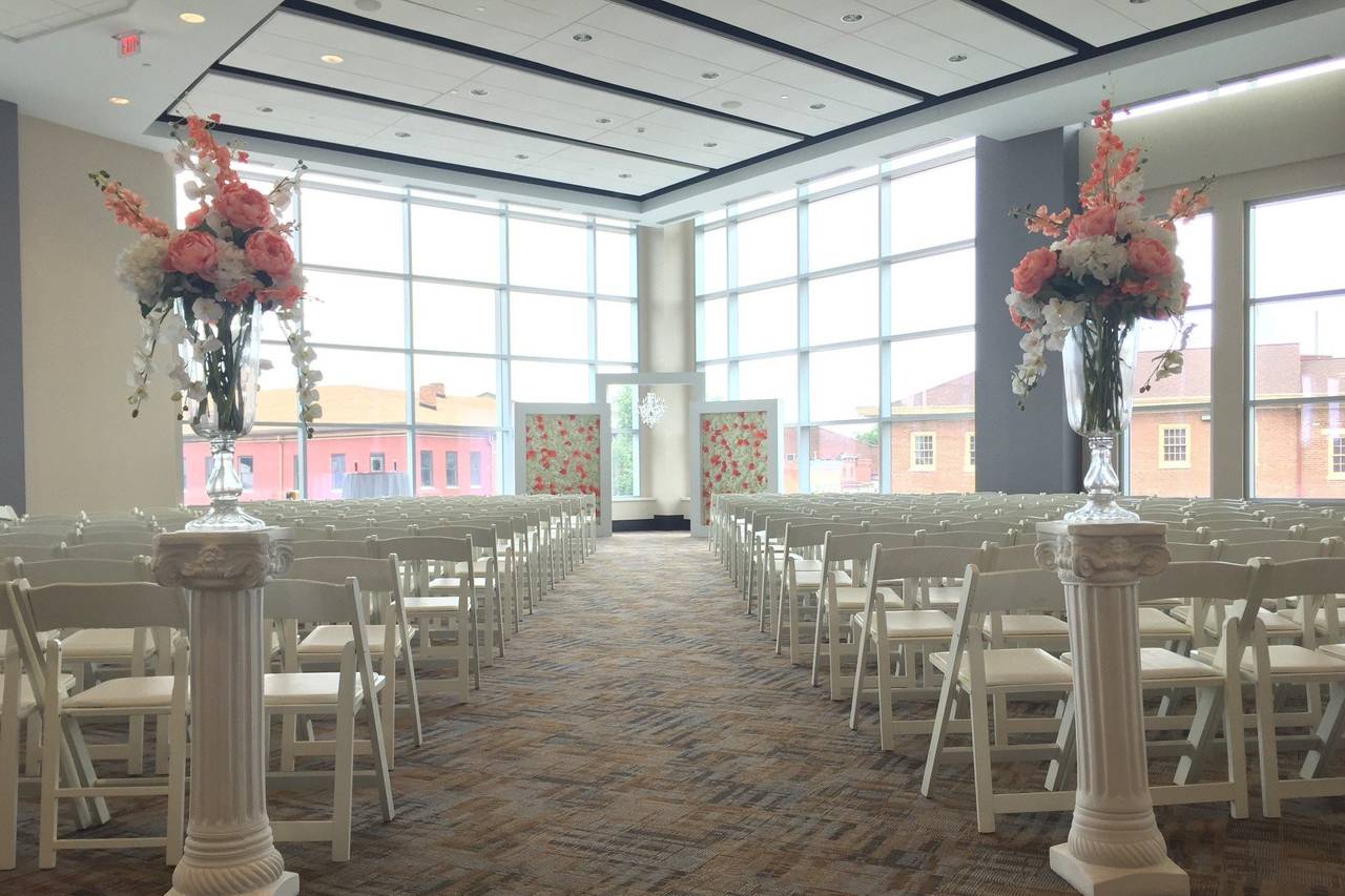 Hollywood Casino & The Lawrenceburg Event Center - Reviews, Photos