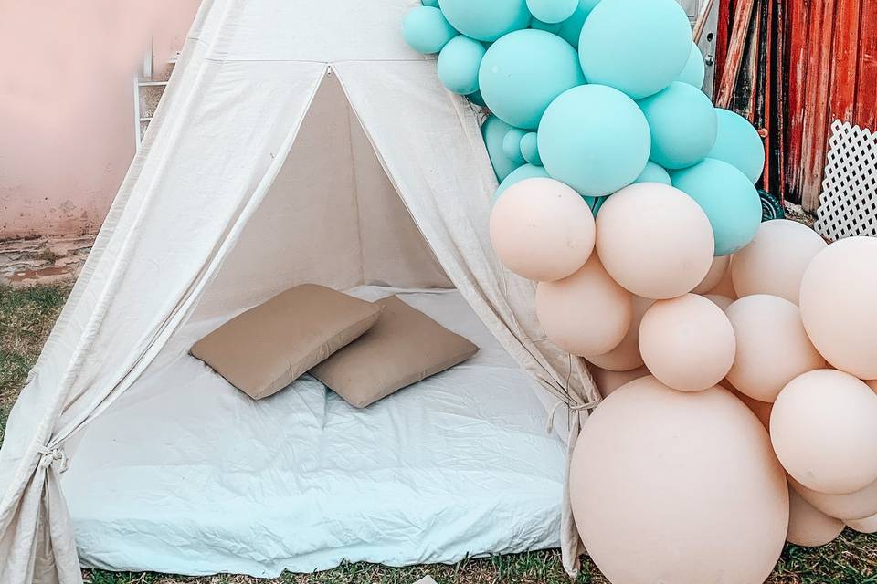 Tent Balloon Garland