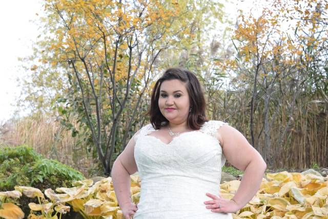 Bombshell Bridal Boutique Dress Attire Saint Clair Shores