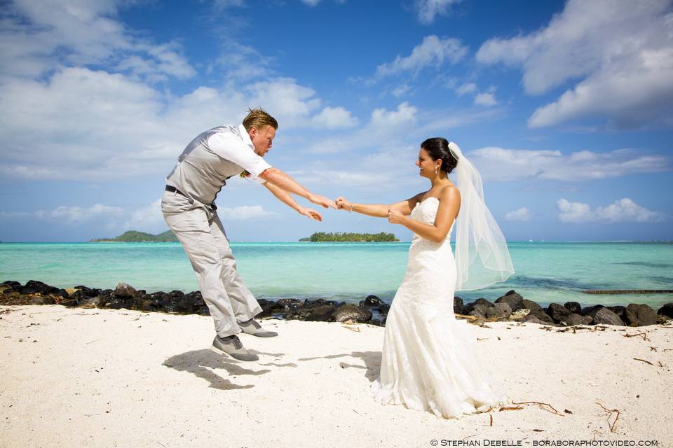 Beach wedding in Bora Bora