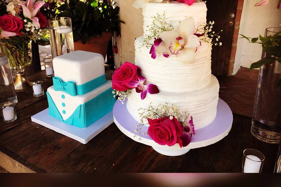 Wedding Cake and Grooms Cake