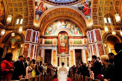 Arienne chose to walk by herself down the aisle at St. Matthew's Cathedral in Washington, DC