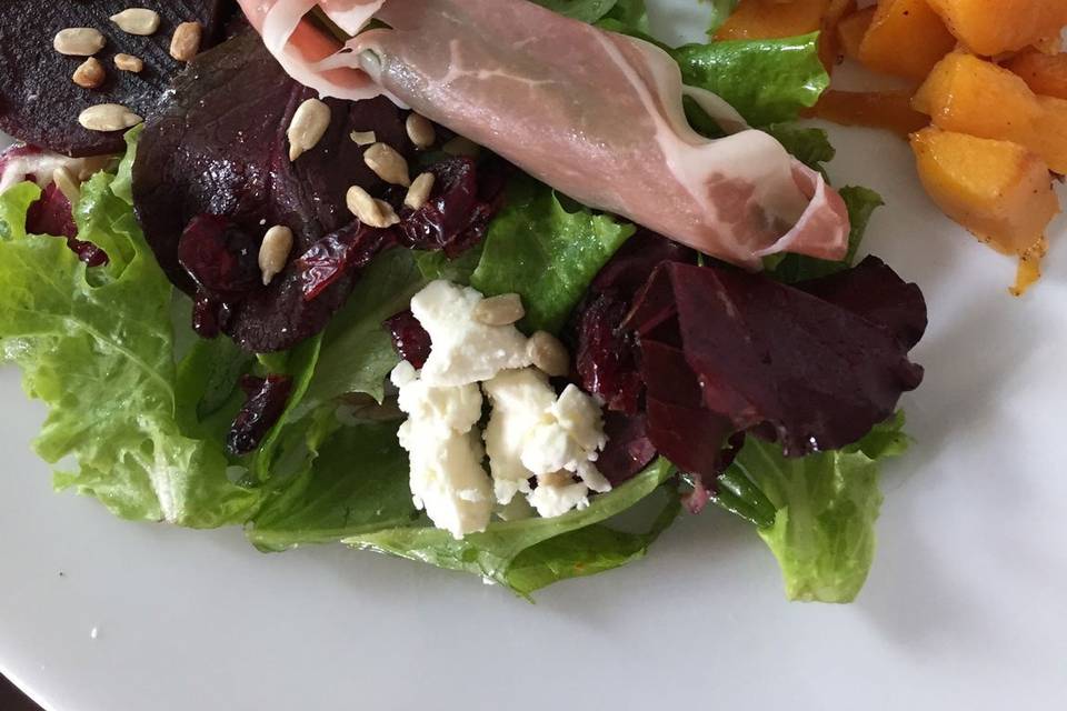 Riverside Gables Bed & Breakfast