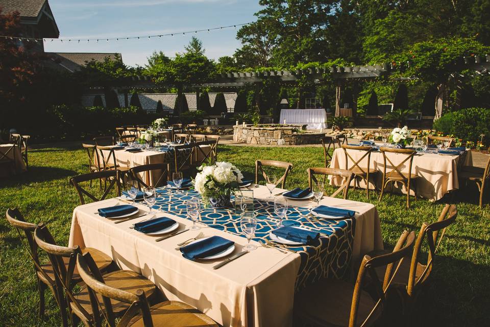 Table setup outdoors  | Photo by Fete Photography