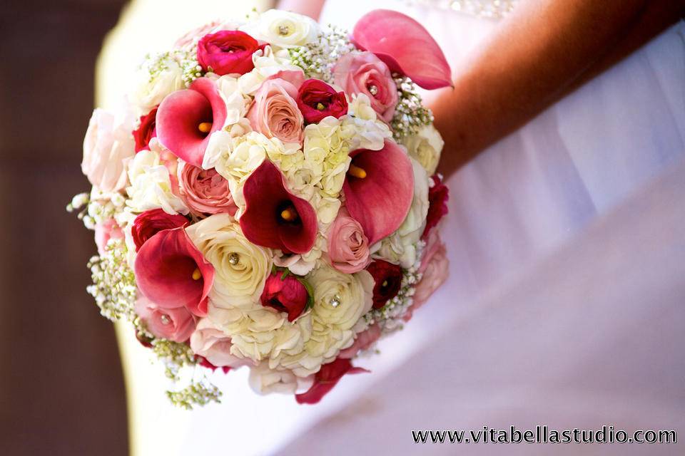 Lovely pink bridal bouquet