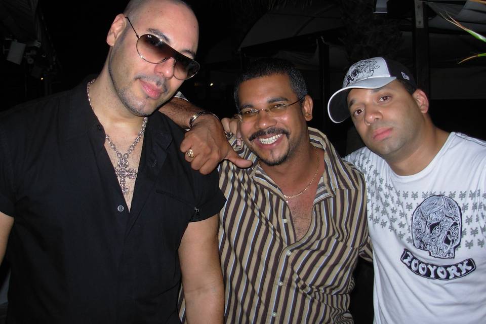 DJ.Producer Roger Sanchez