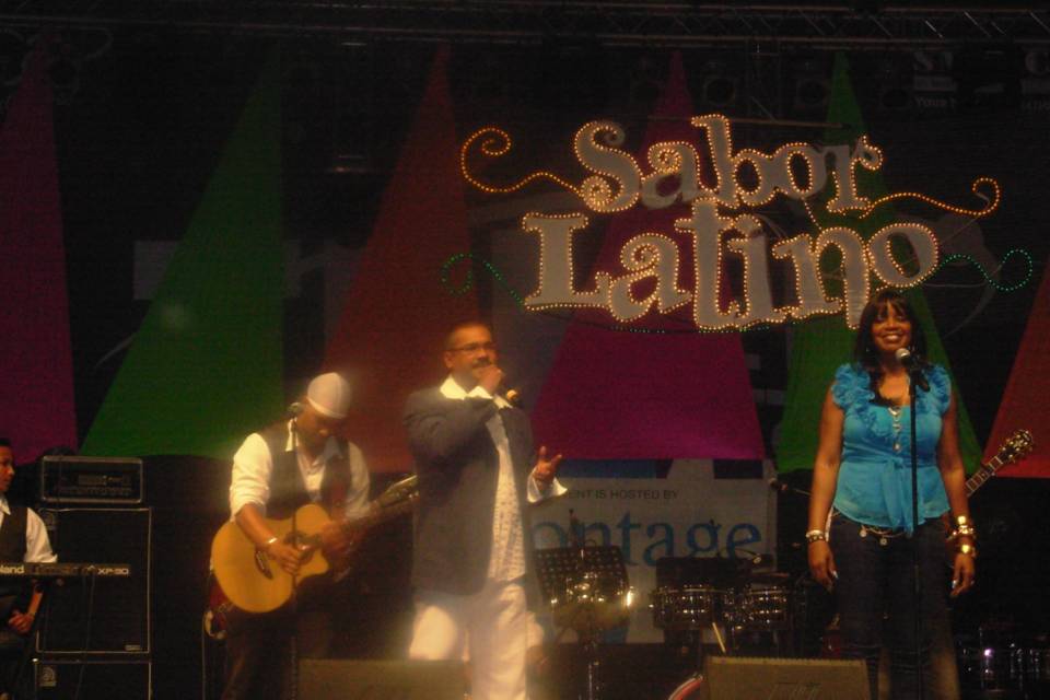 M.C, Sabor Latino Concerts