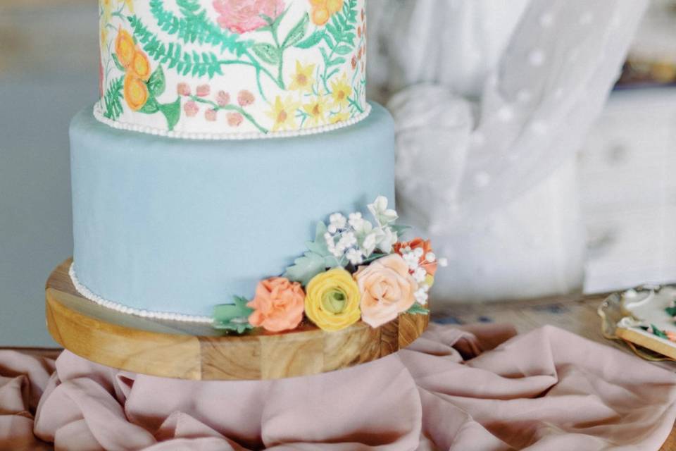 Elegant cake