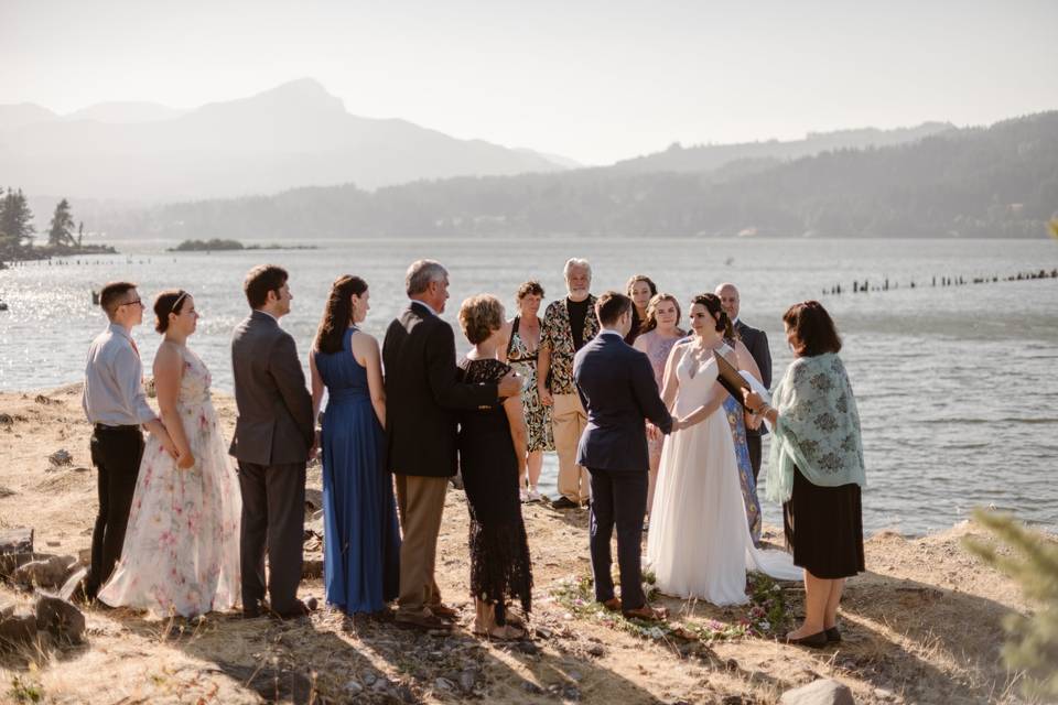 Columbia Gorge wedding