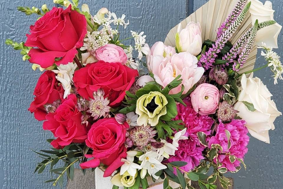 Red and pink centerpiece