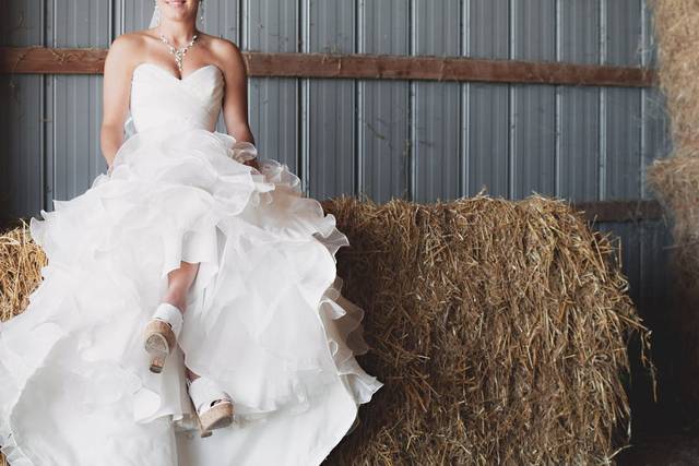 Outdoorsy and country in barn