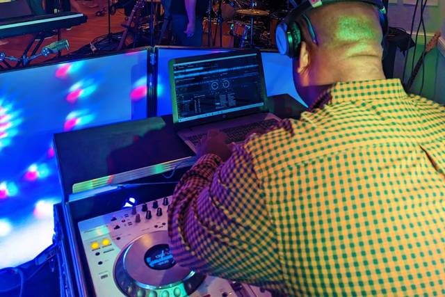 Throwing down at the graduate