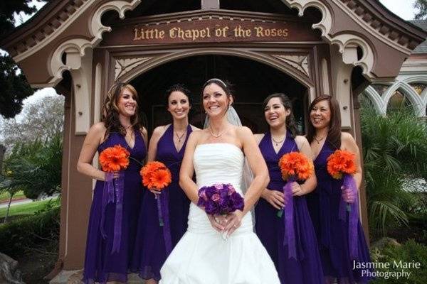 The bouquets werre hand-made by one of the bridesmaids