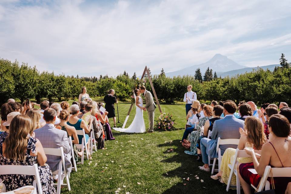 Mt. View Orchards Wedding