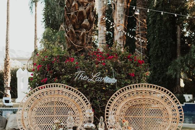 Peacock chair sweetheart table