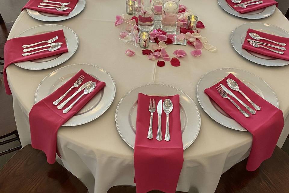 Fuchsia napkins