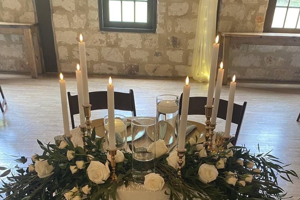 Sweetheart table