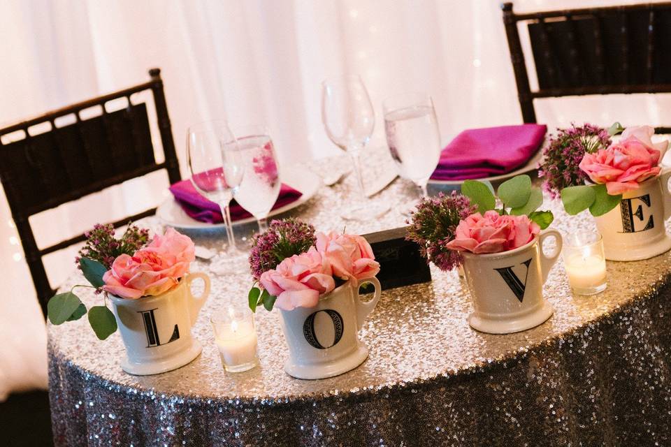 bright table setup