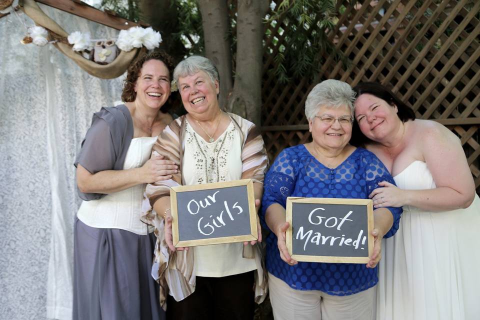 MONICA NEUMANN LUNARDI photo artist