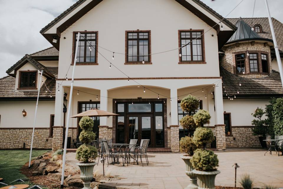 Entrance/ Dance floor patio