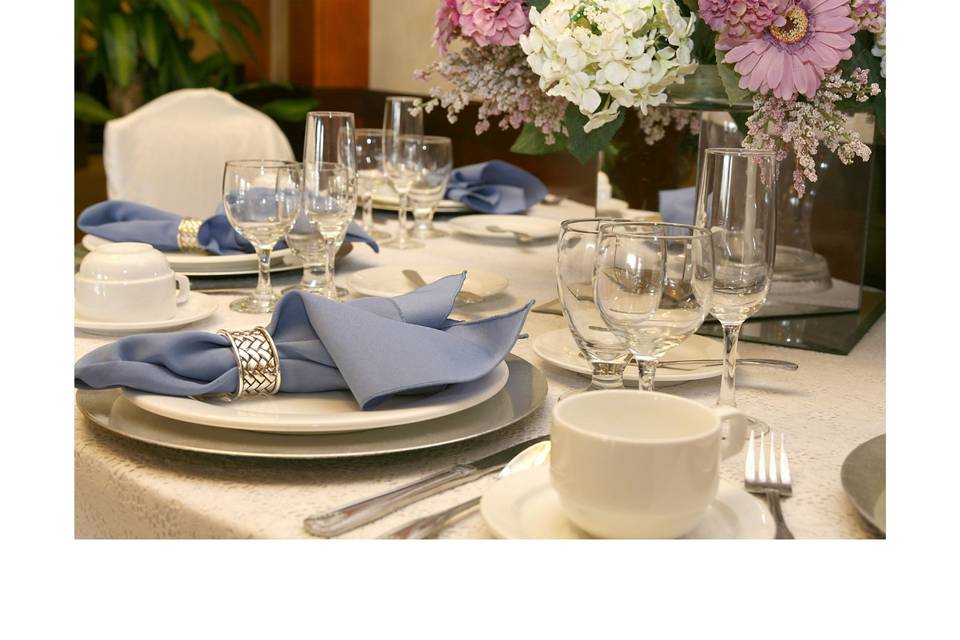 Reception table setting