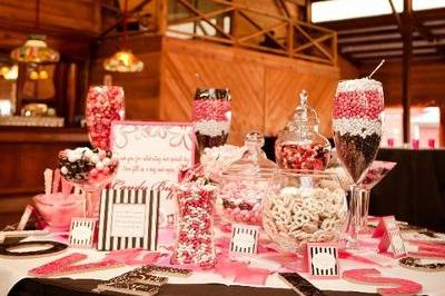 Wedding Sweets Table I styled.