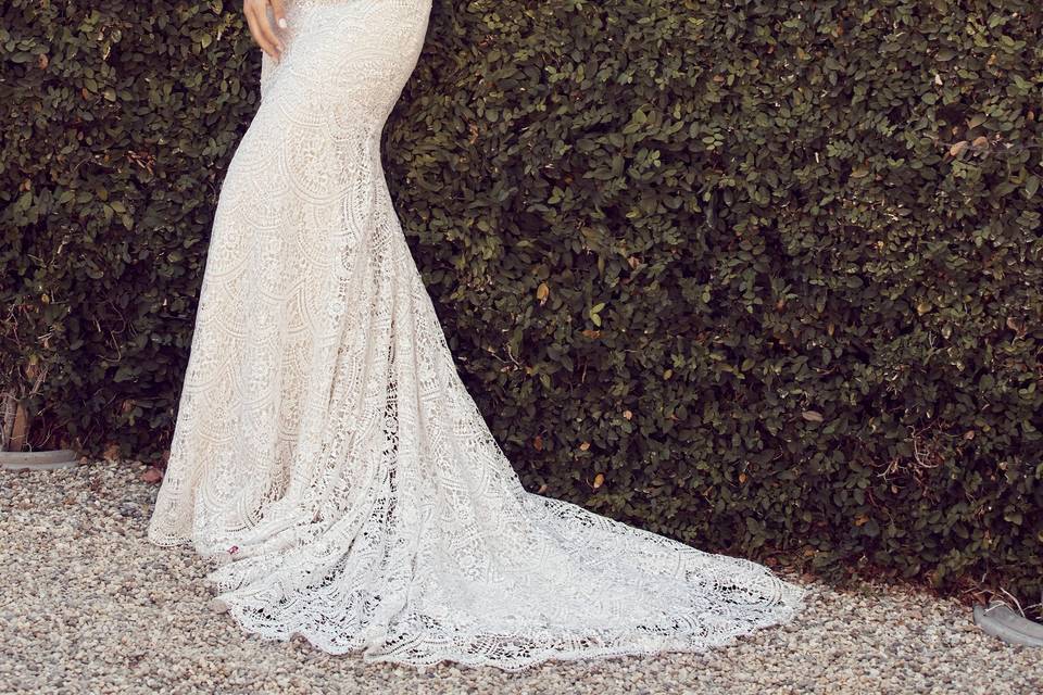 Lace wedding dress