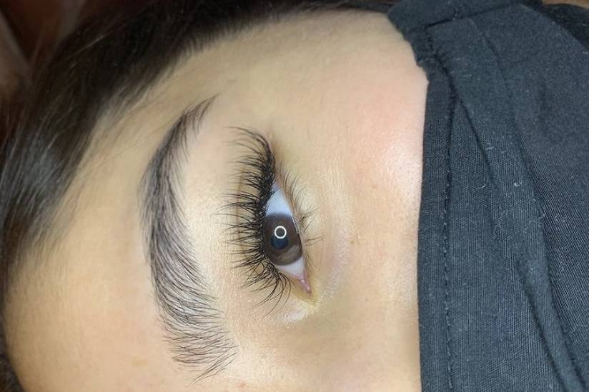 Natural lashes