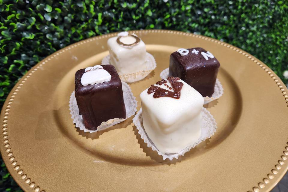 Customizable Petit Fours