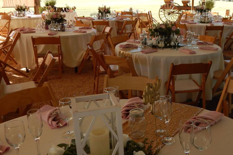 Table setting and decor