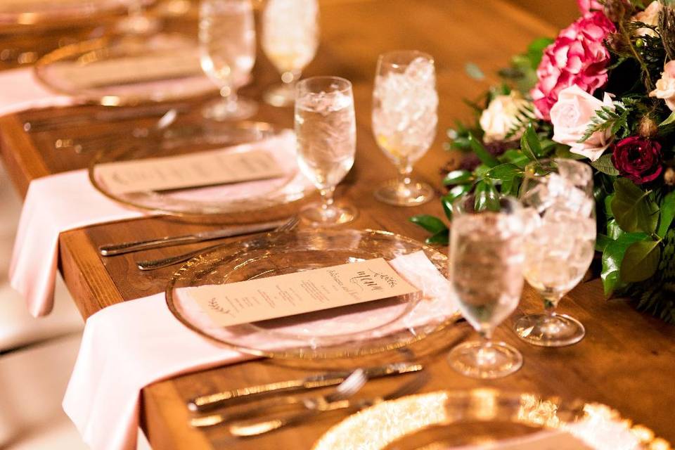 Elegant reception table