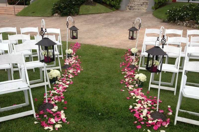 Outdoor wedding at the Embassy Suites Dorado del Mar Beach & Golf Resort - Dorado, PR