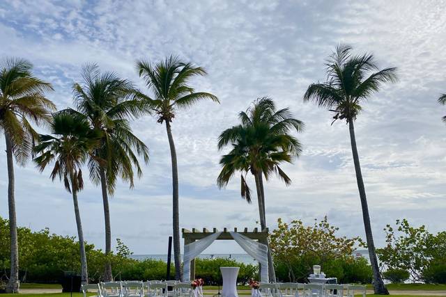 Villa Gardens Wedding Gazebo