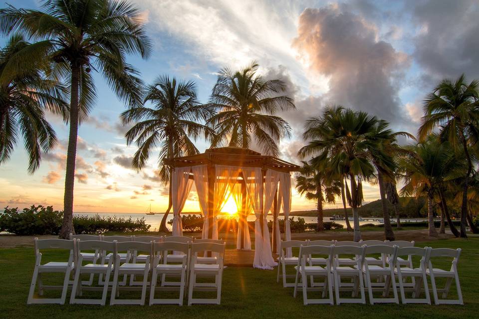 Villa Gardens Wedding Gazebo