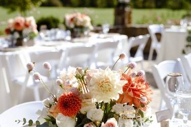 Rehearsal table arrangement