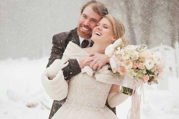 Newlyweds in the snow