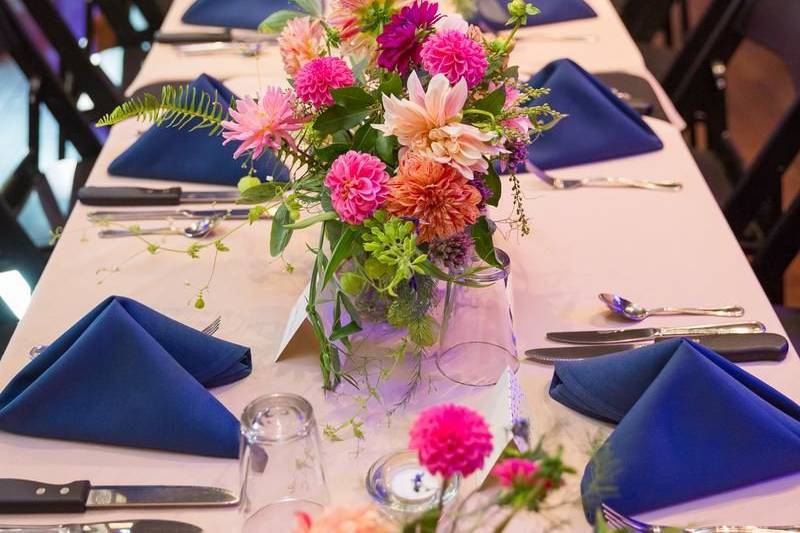 Table setting and floral decor