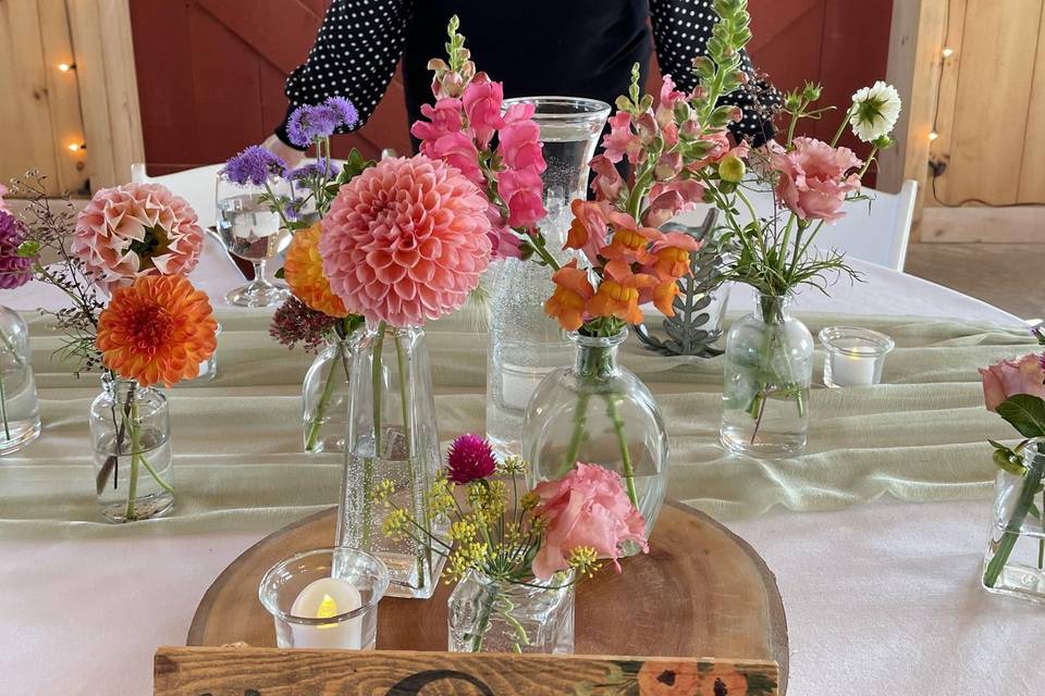 Flowers make the table