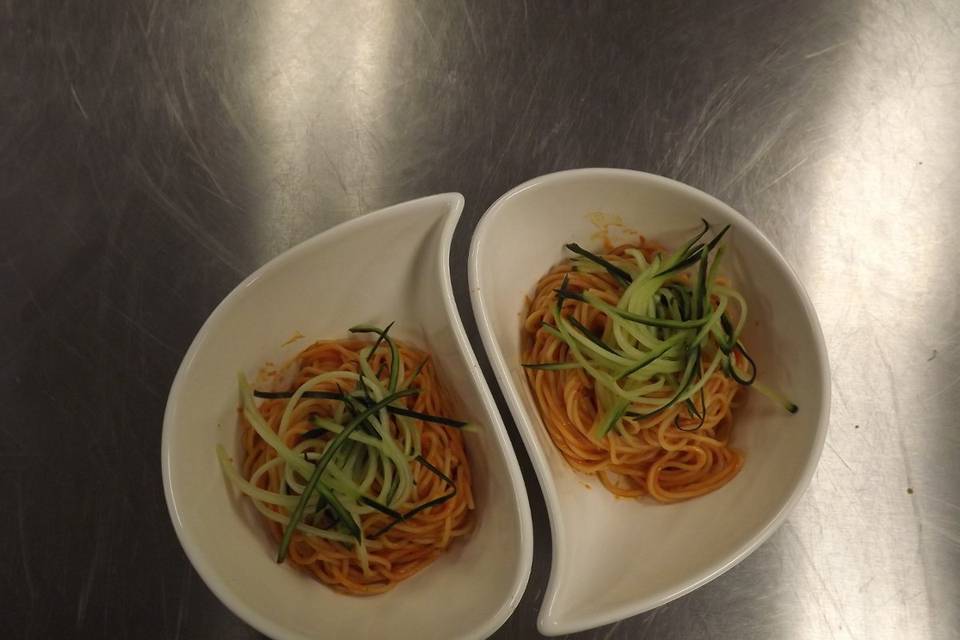 Roasted Red Pepper and Chipotle Spaghetti with Fresh Cucumber