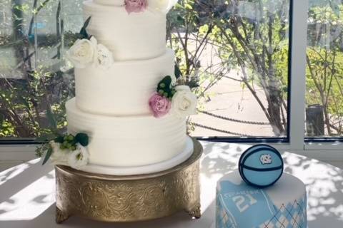 Wedding cake and grooms cake