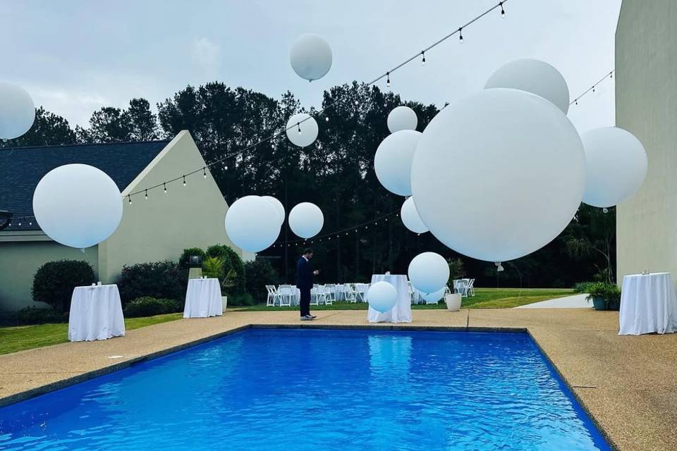 Pool terrace with balloons