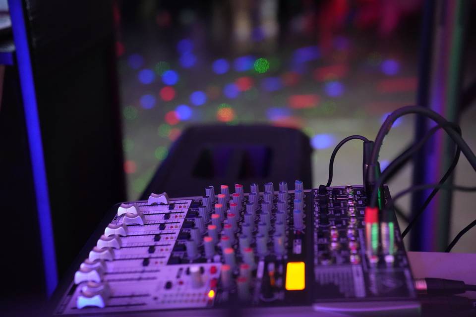 DJ Mixer